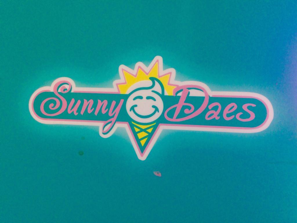 Sunny Daes